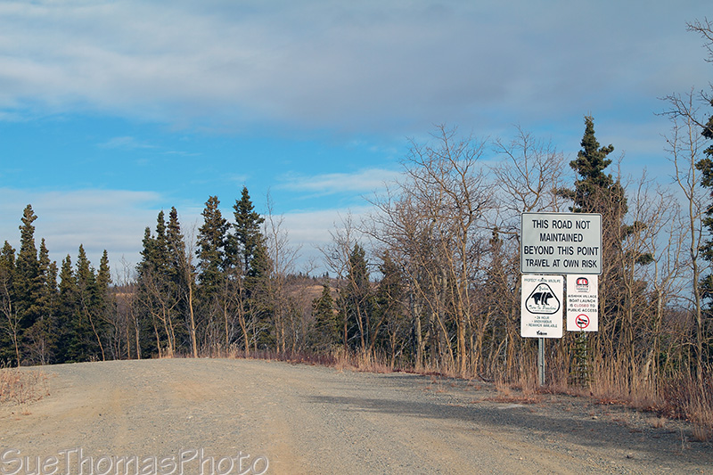 Sign past the Aishihik campground