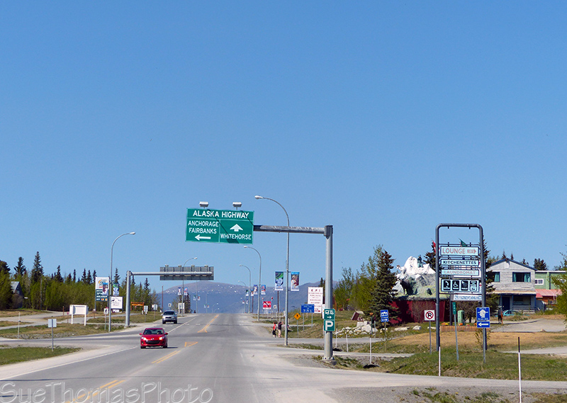 Turn left to Kluane Lake